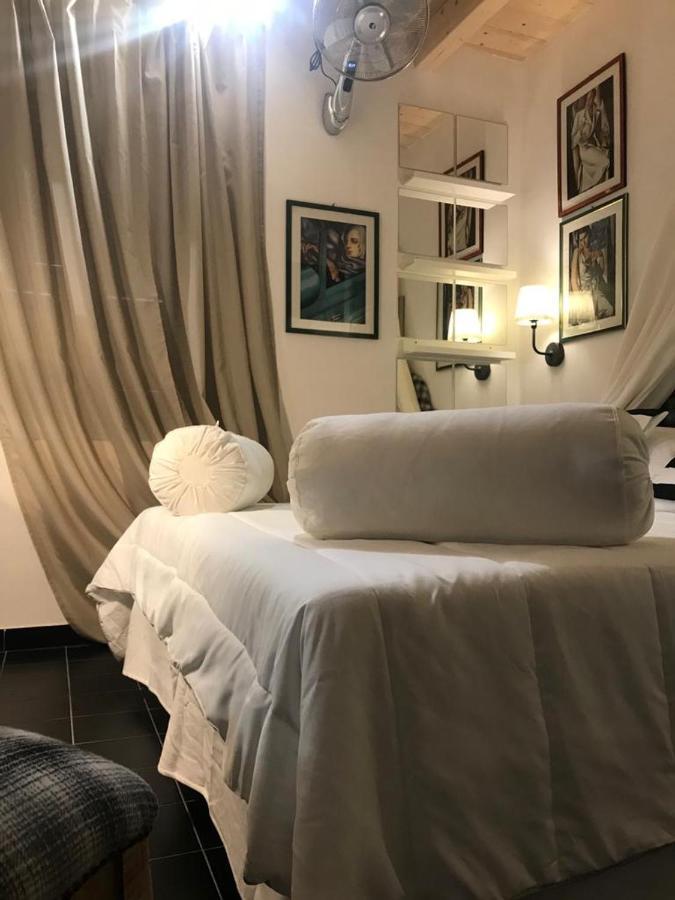 Sanctus Syrus 2 Bed and Breakfast Albenga Eksteriør billede