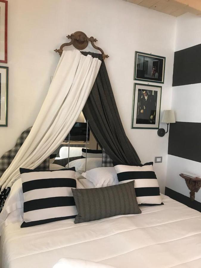 Sanctus Syrus 2 Bed and Breakfast Albenga Eksteriør billede